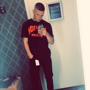 Meet your Posher, Jason